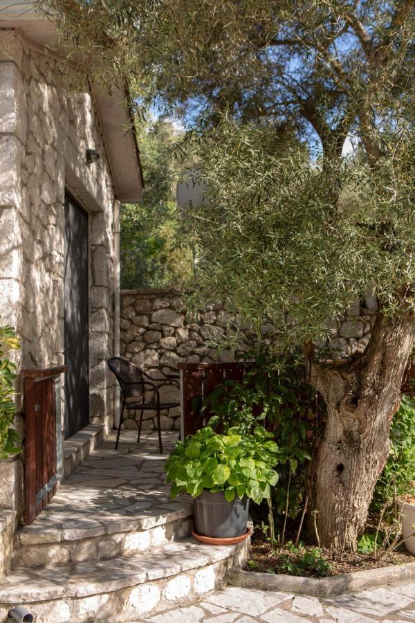 Áyios Nikítas Evridiki'S Villas מראה חיצוני תמונה